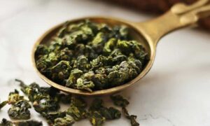 lightly oxidized - light vs dark oolong-what is ben shan oolong