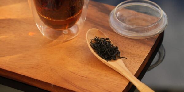black tea benefits-what happens when you drink it everyday - wuyi - advantage of drinking black tea- advantages of black tea- advantages of drinking black tea- is drinking black tea healthy- black tea is good for health- is black tea good for- black tea is good for