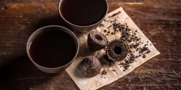 Pu-erh Tea: The Complete UK Guide to Raw, Ripe & Aged (Sheng vs Shou Explained)