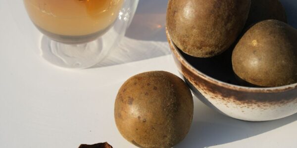 monk fruit tea Luo Han Guo - featured image - what is monk fruit tea