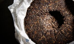 featured image - what is pu erh tea cake
