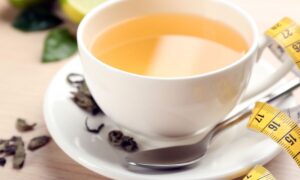 oolong tea for weight loss - featured image