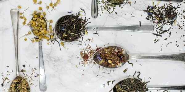 How many grams in a tea spoon of tea? Spoon vs Tea-tea measurement-how many grams in a teaspoon of tea-how many tea spoon in table spoon- tea spoon is how many ml- how many tea spoon in a cup- how much is a tea spoon in ml- tea spoon for tea
