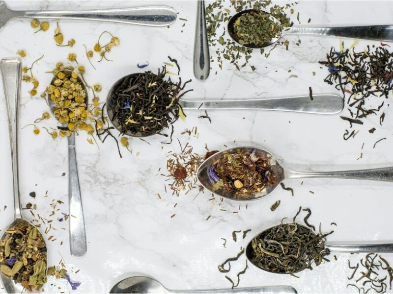 How many grams in a tea spoon of tea? Spoon vs Tea-tea measurement-how many grams in a teaspoon of tea-how many tea spoon in table spoon- tea spoon is how many ml- how many tea spoon in a cup- how much is a tea spoon in ml- tea spoon for tea