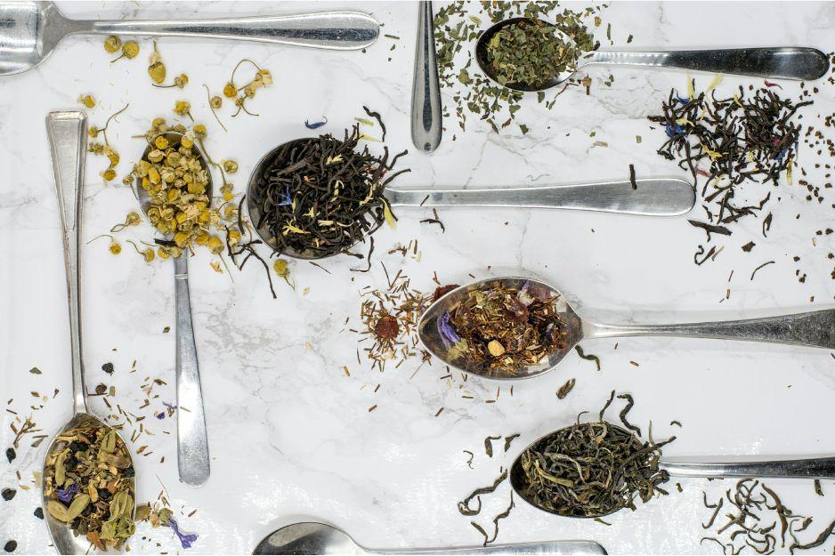 How many grams in a tea spoon of tea? Spoon vs Tea-tea measurement-how many grams in a teaspoon of tea-how many tea spoon in table spoon- tea spoon is how many ml- how many tea spoon in a cup- how much is a tea spoon in ml- tea spoon for tea