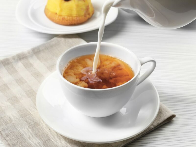 How to Make a Cup of Tea: The Complete Guide to Getting It Perfect Every Time, milk first or tea first