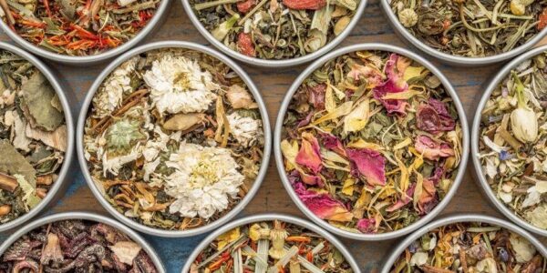 how to pair herbal flavours, herbal flavour pairing, herb flavour profiles, tea flavour pairing, how to blend herbal tea, herbal tea combinations, flavour pairing for herbs, how to blend herbs for flavour