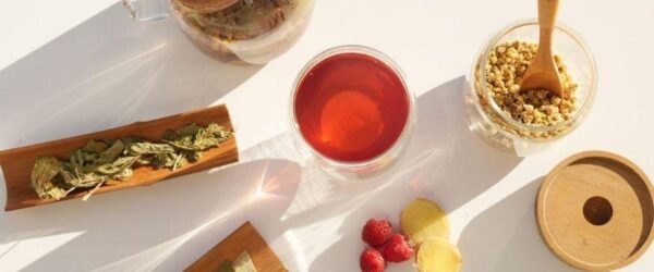blood sugar support tea recipe, raspberry lotus leaf and ginger tea