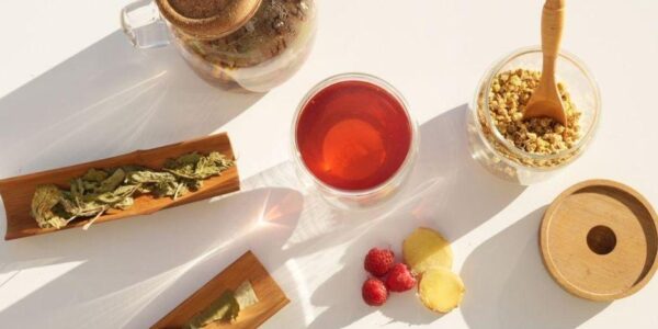 blood sugar support tea recipe, raspberry lotus leaf and ginger tea