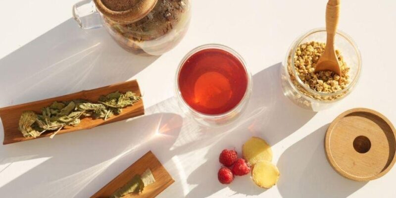 blood sugar support tea recipe, raspberry lotus leaf and ginger tea