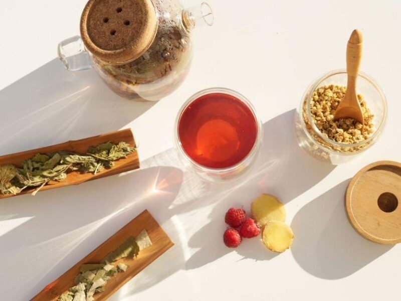 blood sugar support tea recipe, raspberry lotus leaf and ginger tea
