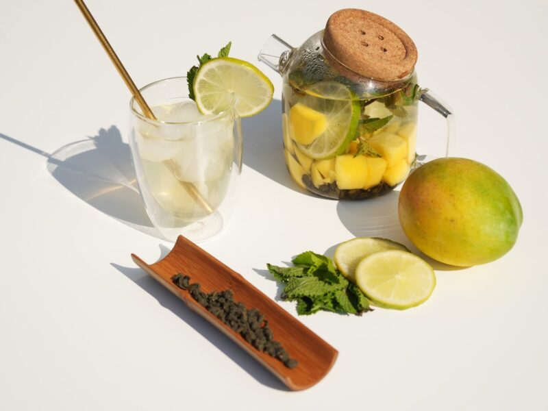 oolong mango cold brew recipe, mango oolong tea, cold brew oolong recipe, lan gui ren oolong, iced oolong tea recipe, tropical iced tea recipe, oolong tea with fruit
